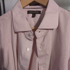 Banana Republic Checkered Button Up Shirt (XL)